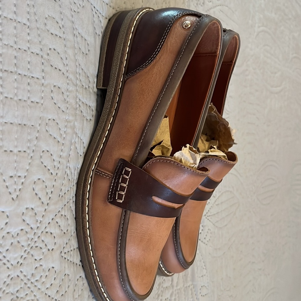 Pikolinos Two toned brown leather loafers EUC size 41 Euro - Picture 4 of 10